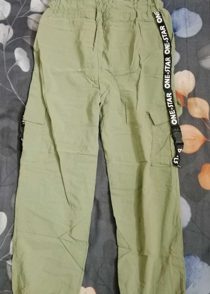 Khaki Cargo Pants with "ONE-STAR" Accent