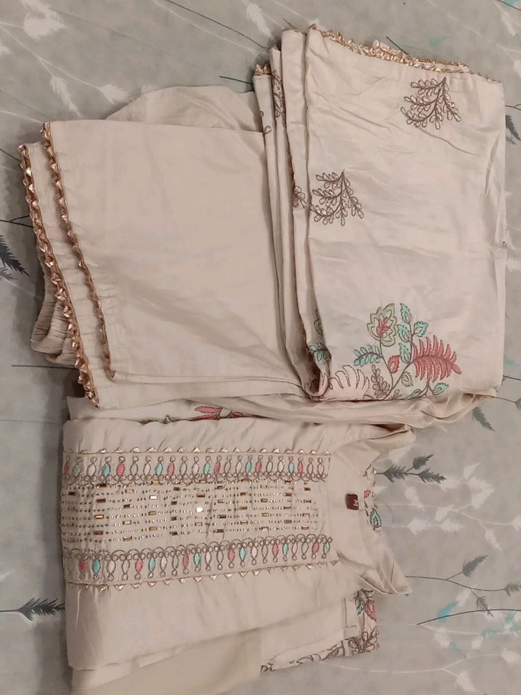 Women Kurta Set &amp; Suit