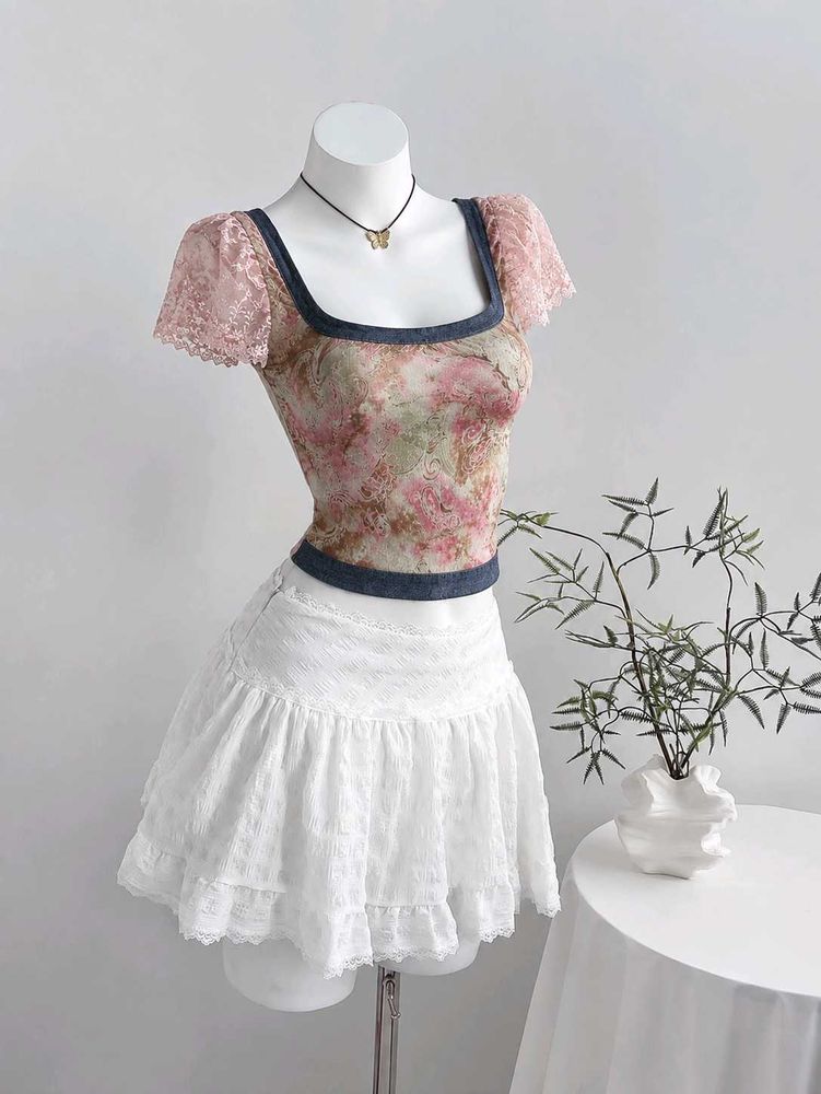 Floral Lace Sleeve Top