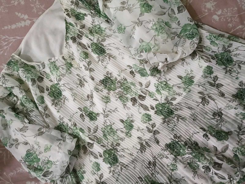 Floral Print Pleated Dress