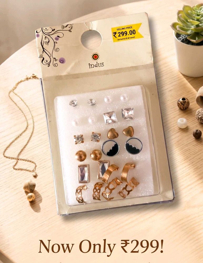 Indus Earrings Set