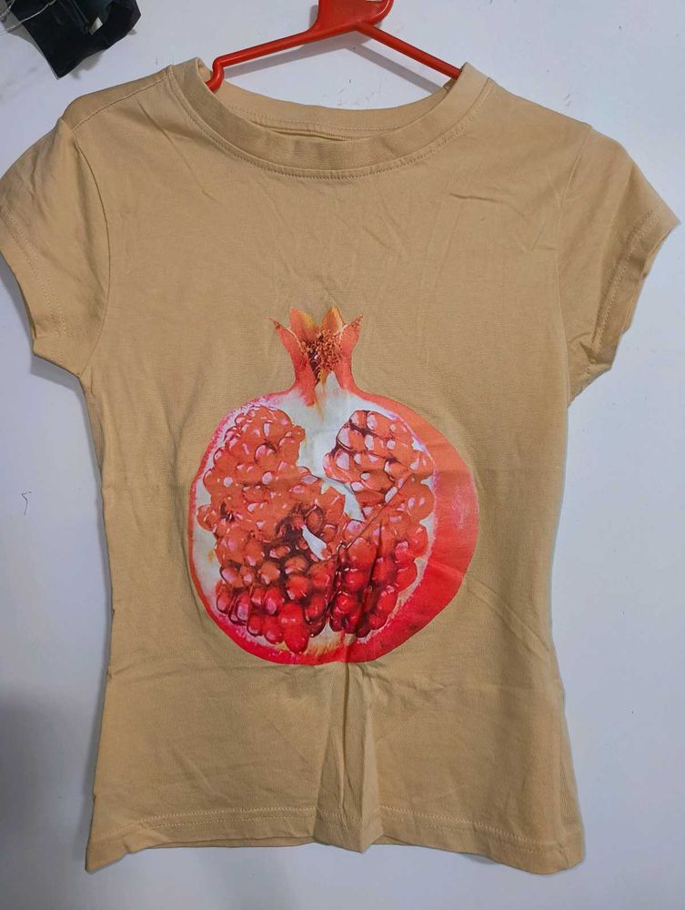 Pomegranate Graphic T-Shirt