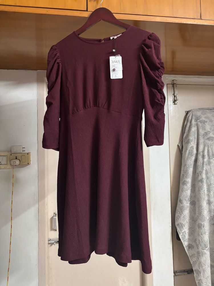 New “GINGER” Maroon Puff Sleeve Midi Dress