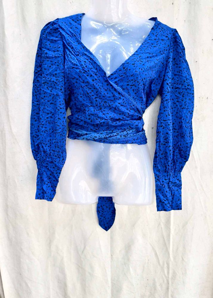 48209. Blue cute wrap top