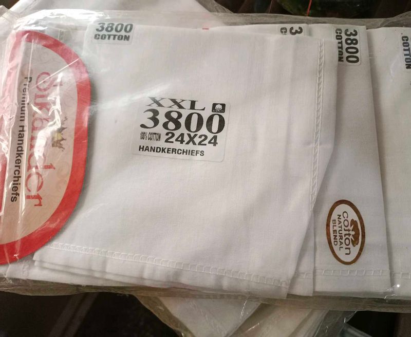 Gent's White Cotton Handkerchiefs