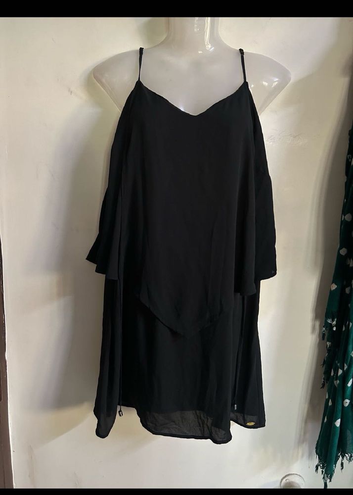 Chic Black Cold Shoulder Dress