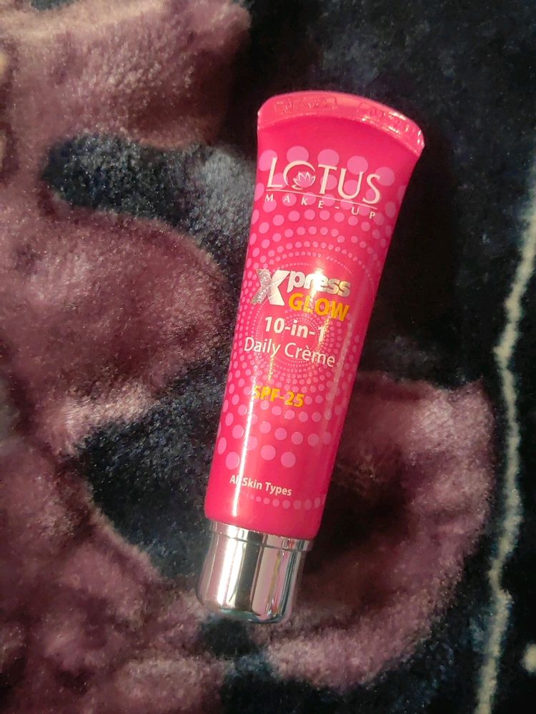 Lotus Daily Cream