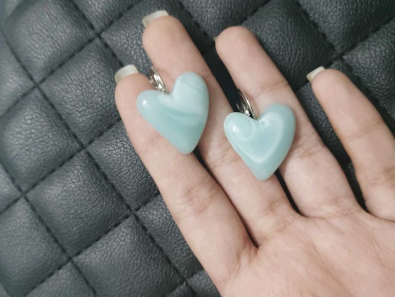 buy 1 get 4 FREE 🥰 Heart Shaped Earrings