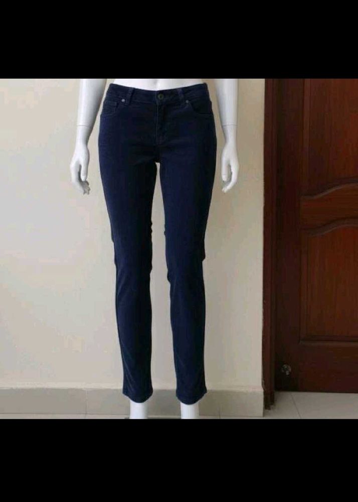 Classic Navy Blue Skinny Jeans