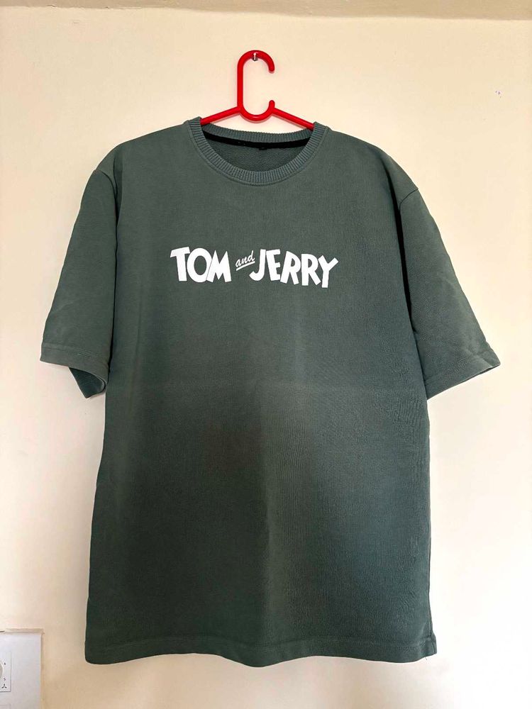 Tom and Jerry Graphic T-Shirt