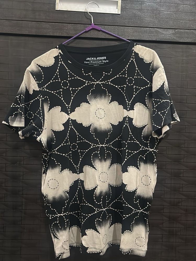 JACK &amp; JONES Graphic Print T-Shirt