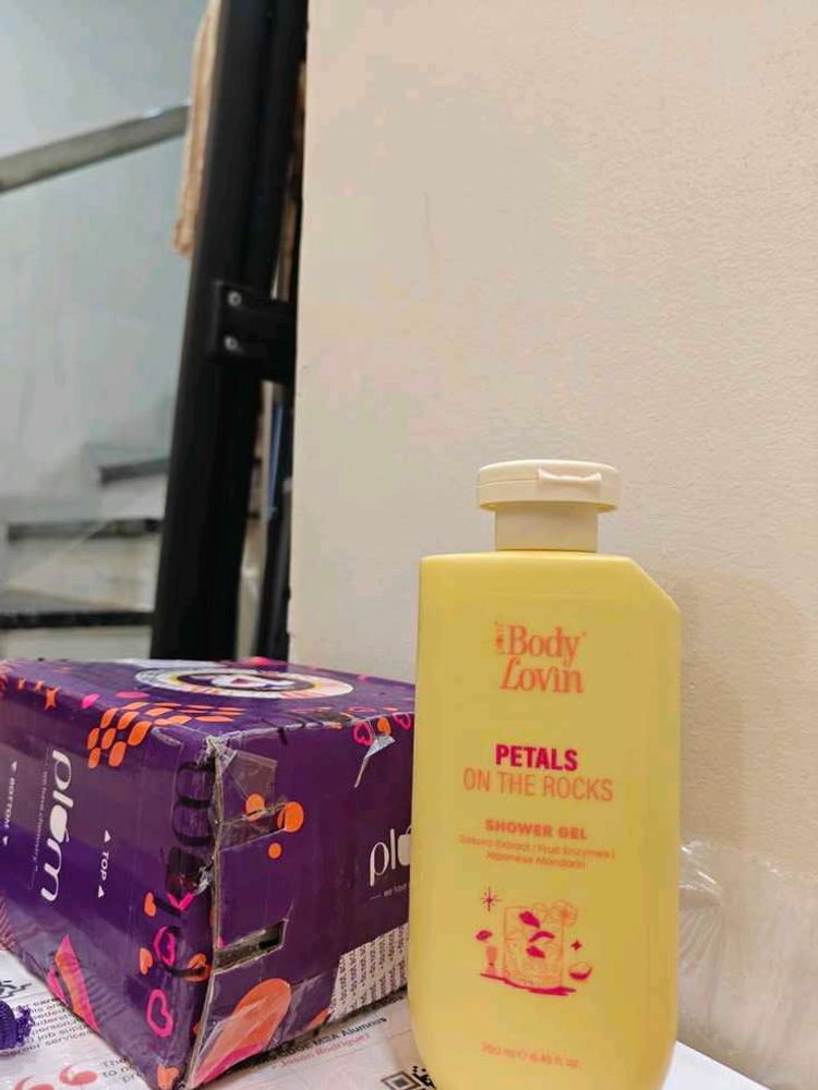 Body Lovin Shower Gel - Petals On The Rocks
