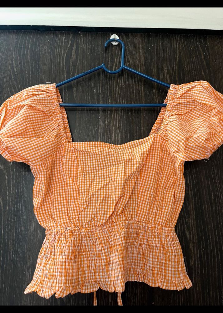 Cute Gingham Puff Sleeve Top