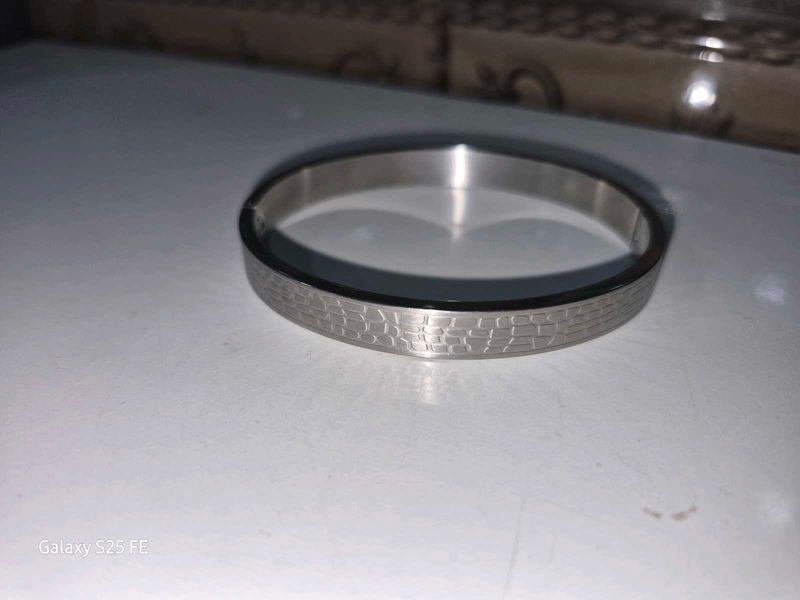 Stylish Silver Bracelet