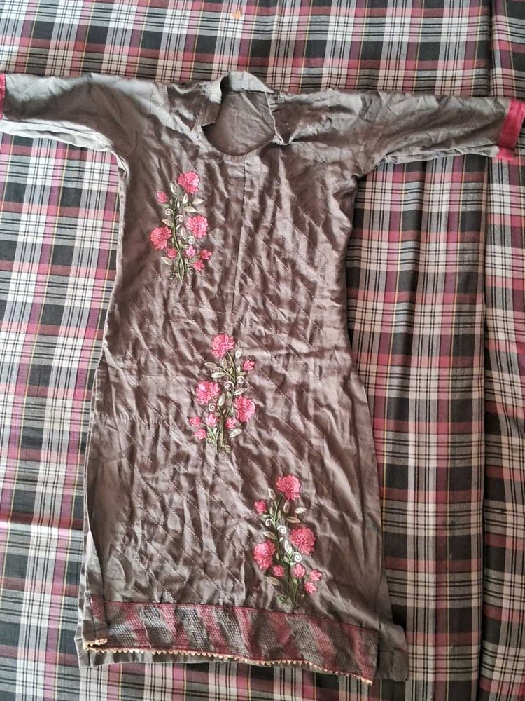 Embroidered Grey Kurta