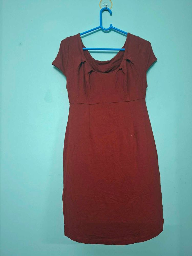 Chic Maroon Dress