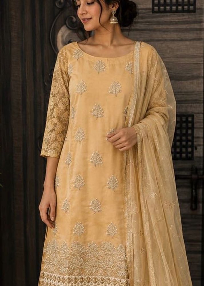 Elegant Kurta With Dupatta