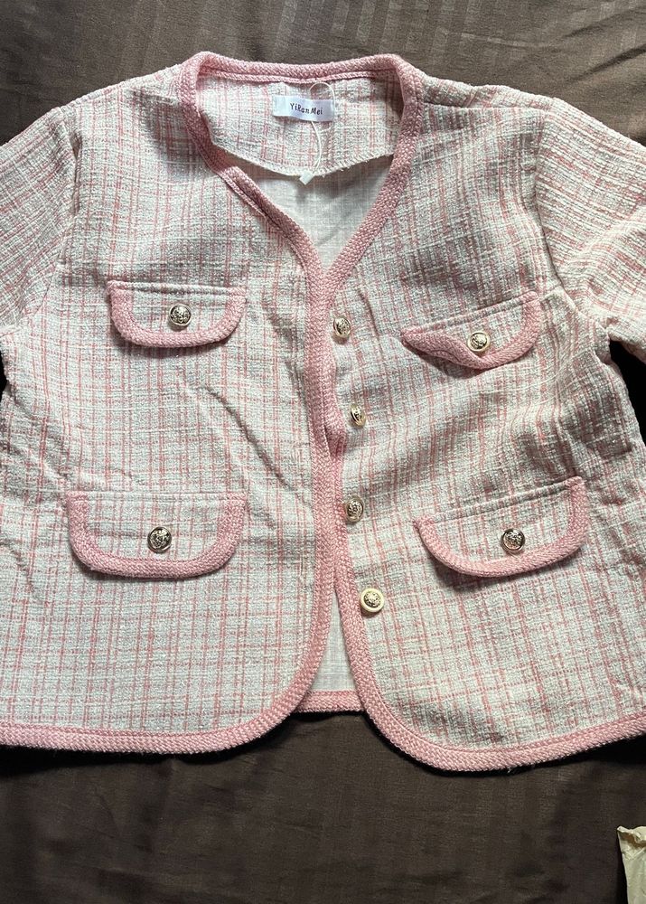Chic Pink Tweed Cropped Jacket