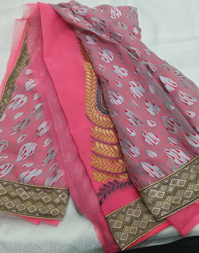 Stylish Pink Brasso sare
