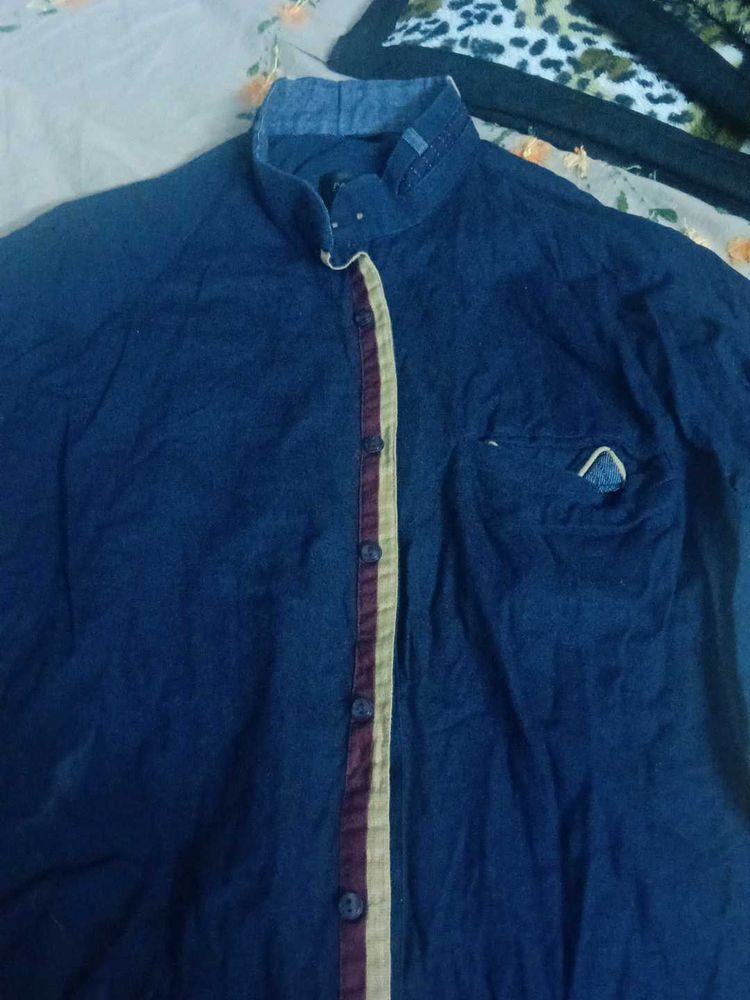 Men's Blue Collared Shirt