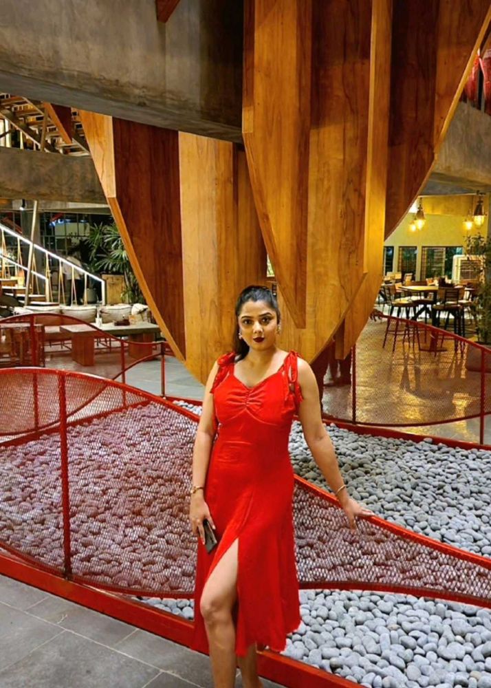 Red Slit Tie Dress in Size M