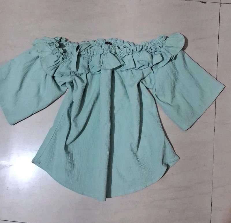 Cute Off-Shoulder Ruffle Top