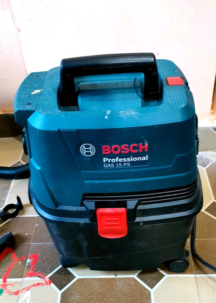 UBosch Vacuum Cleaner and Blower Gas 15 1100-Watt.