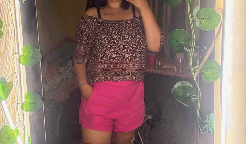 Off-Shoulder Floral Print Top