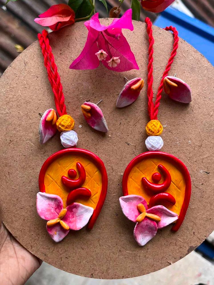 Handmade jewellery sets