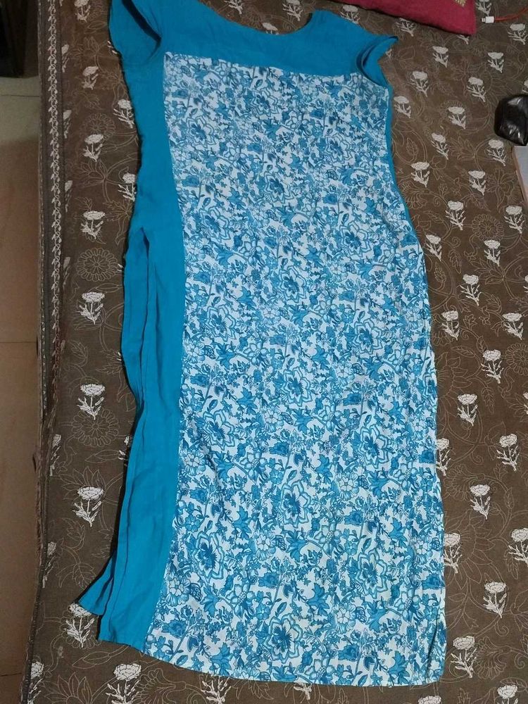 Blue &amp; White Printed Kurti