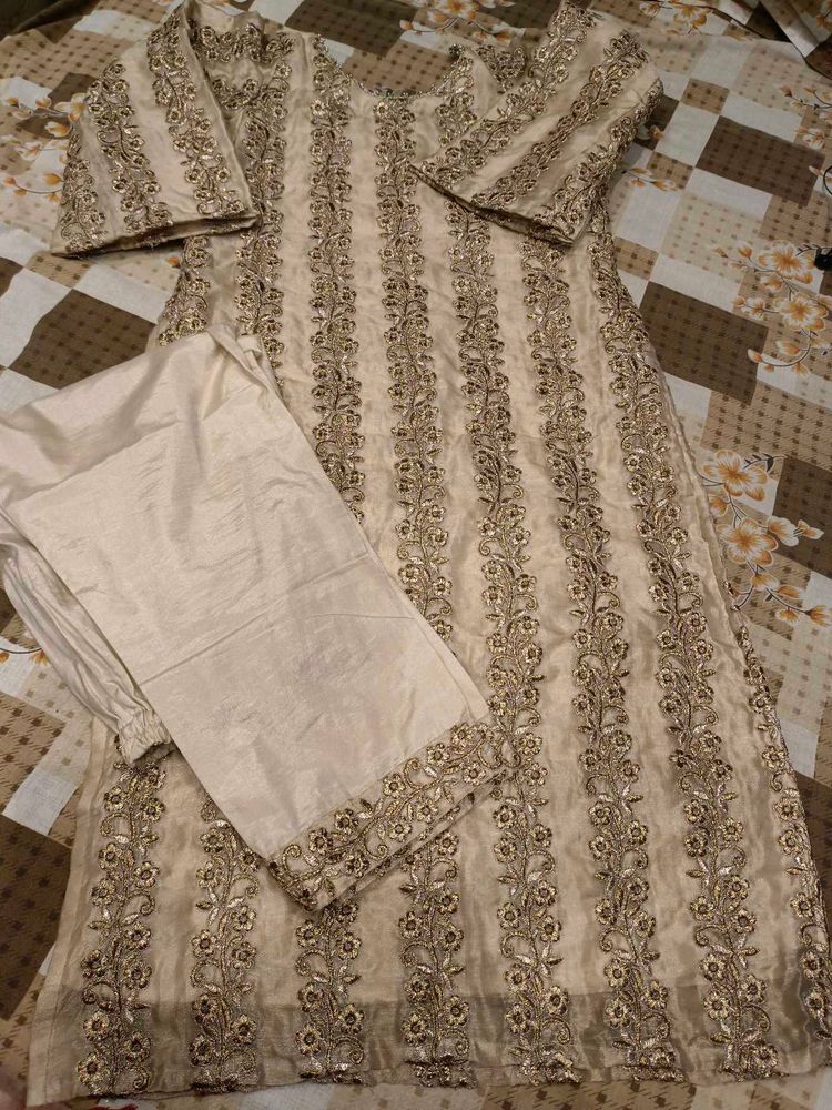 Elegant Embroidered Kurta Set