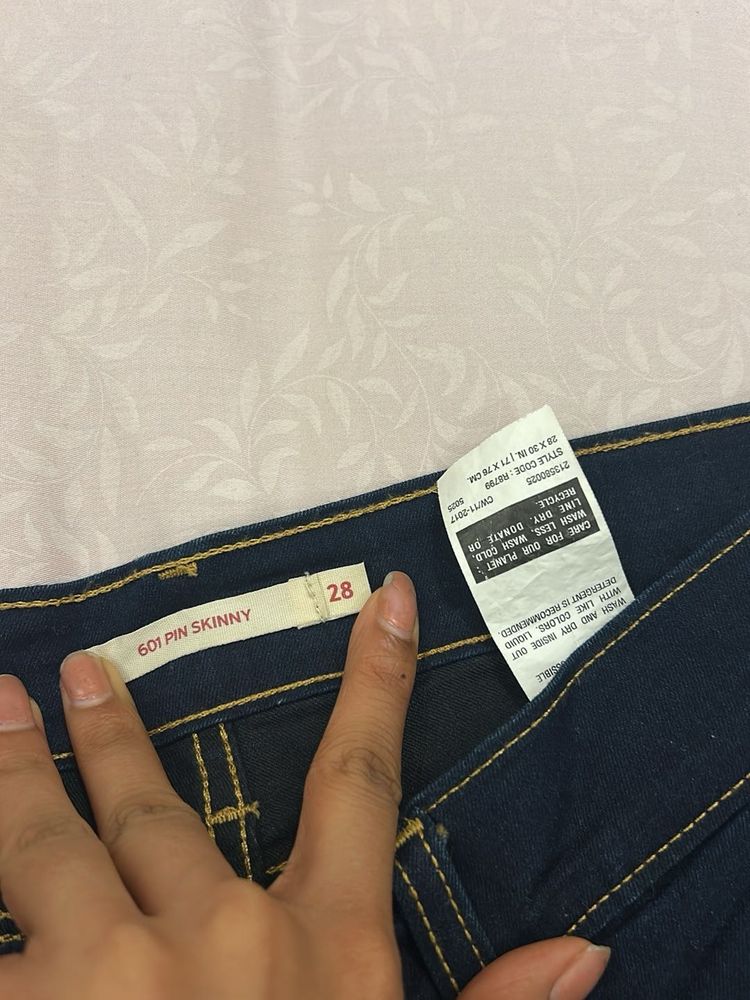 Levi's 601 Pin Skinny Jeans