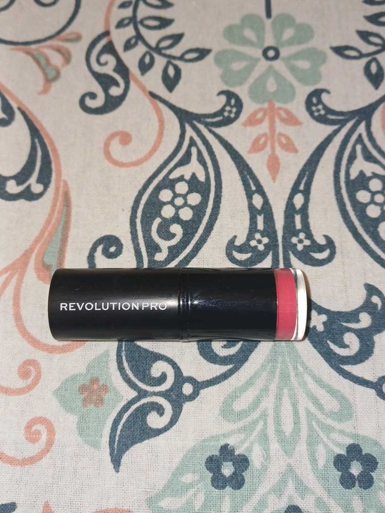 Revolution Pro Lipstick - Flattering Pink Shade