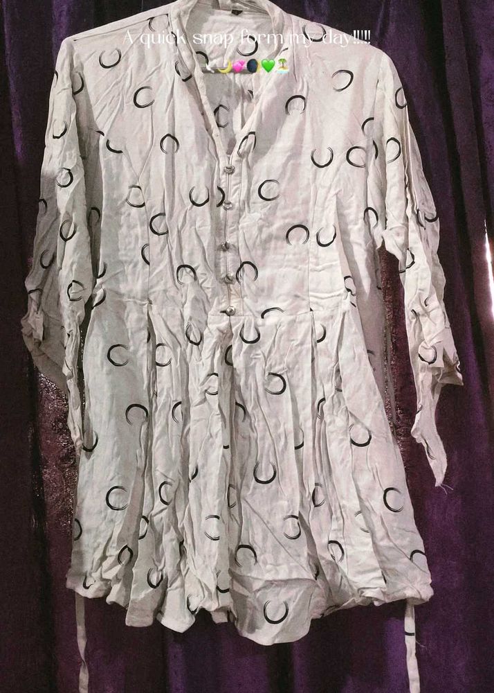 Chic Crescent Moon Print Tunic Top