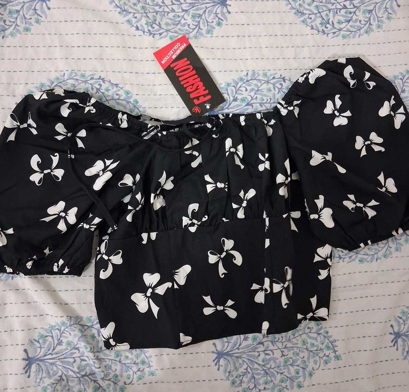 Black crop top