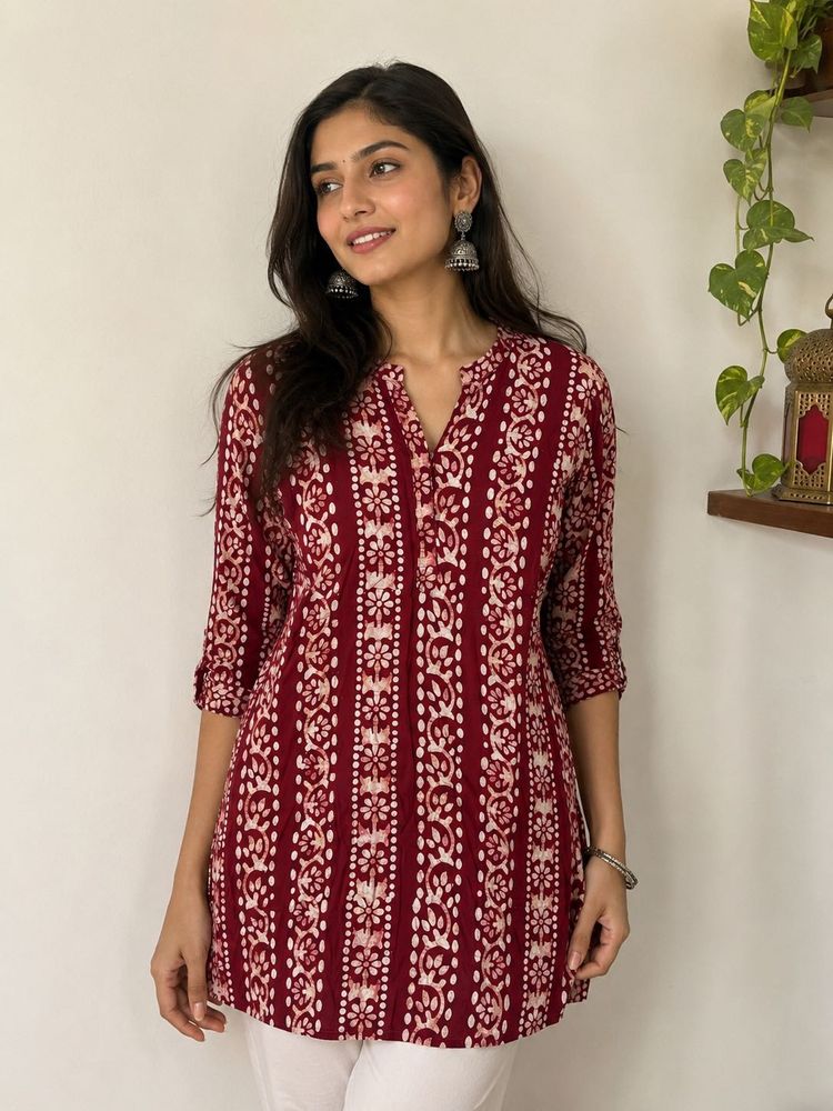 Maroon Printed Short Cotton Kurta