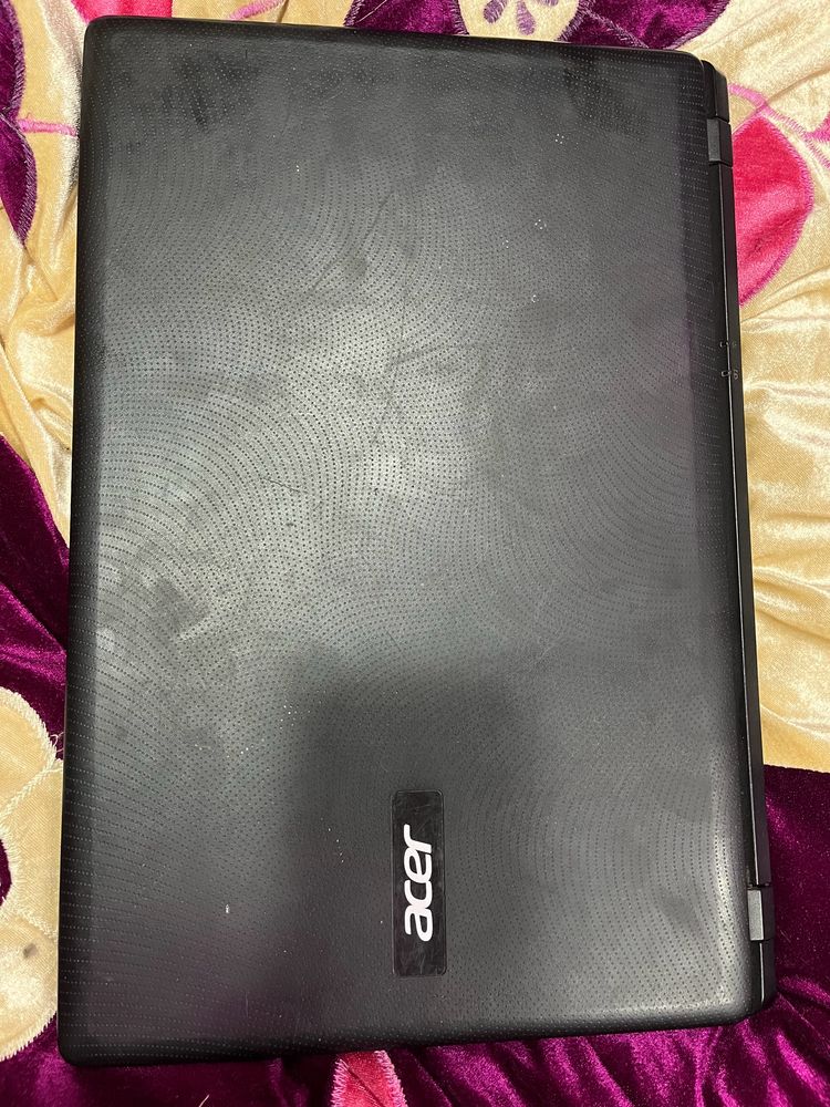 Acer Aspire ES1