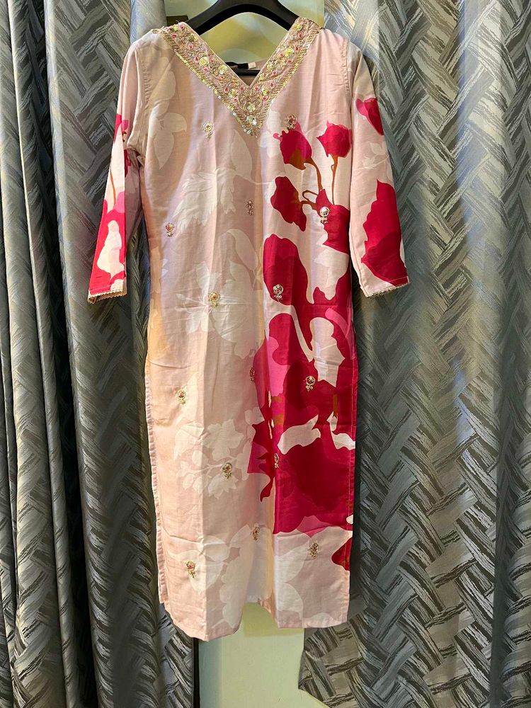 Beautiful Floral Print Kurta