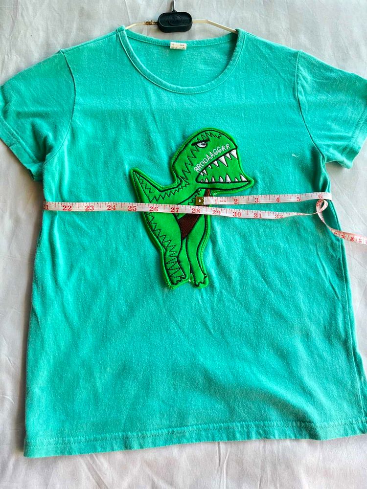 4 pic Tshirt combo (size- 5 years+)