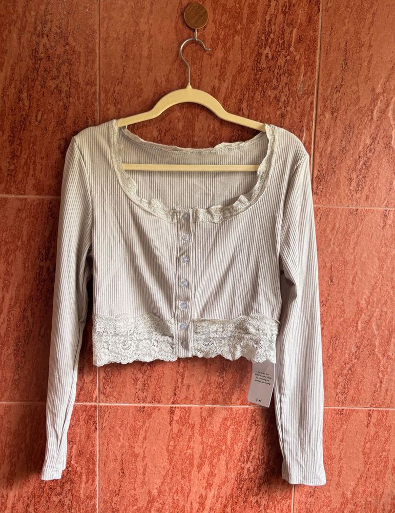 Lace Trim Buttoned Top