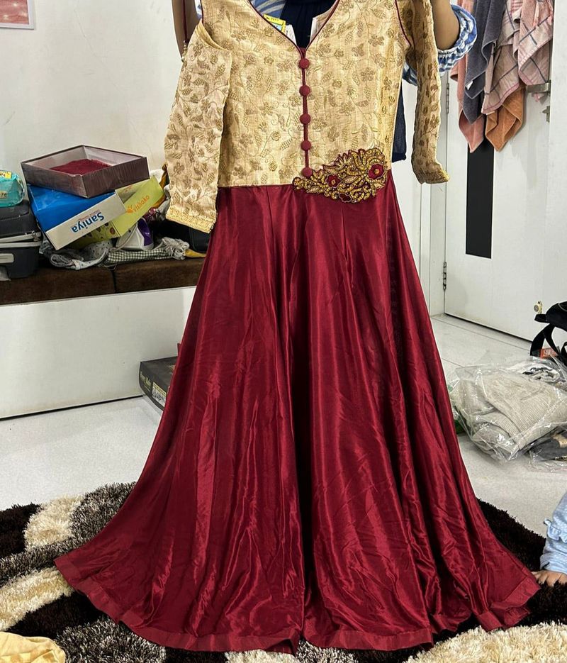 Ethnic Gown Dress For 13 To 15 Years Old 👩