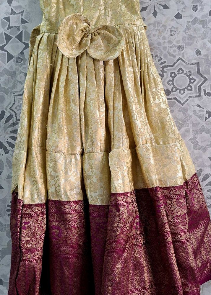 Exquisite Brocade Lehenga Skirt