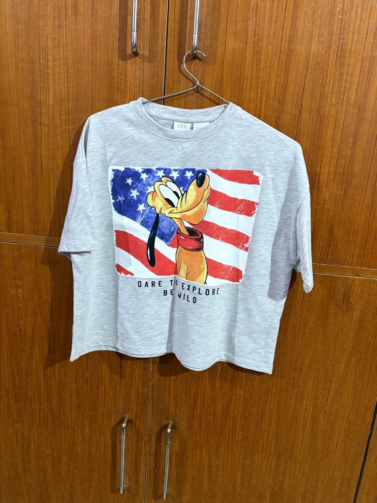 Pluto Graphic Print T-Shirt
