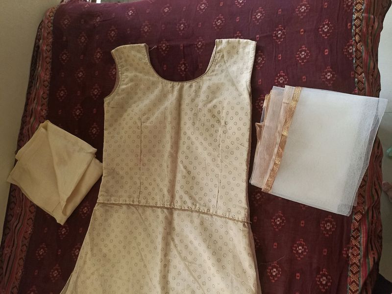 🎉 3 Piece Gown With Dupatta And Pant 🎉