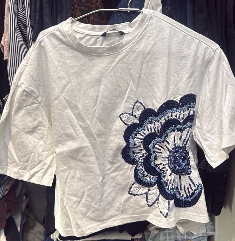 Embroidered white T-shirt