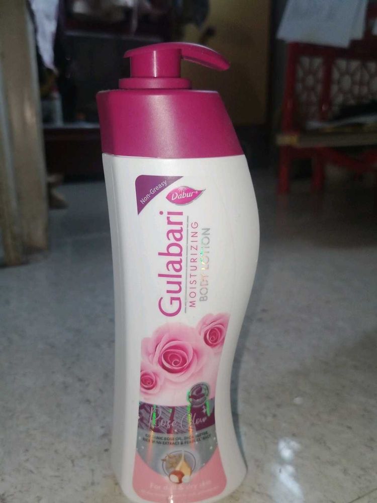 Dabur Gulabari Moisturizing Body Lotion