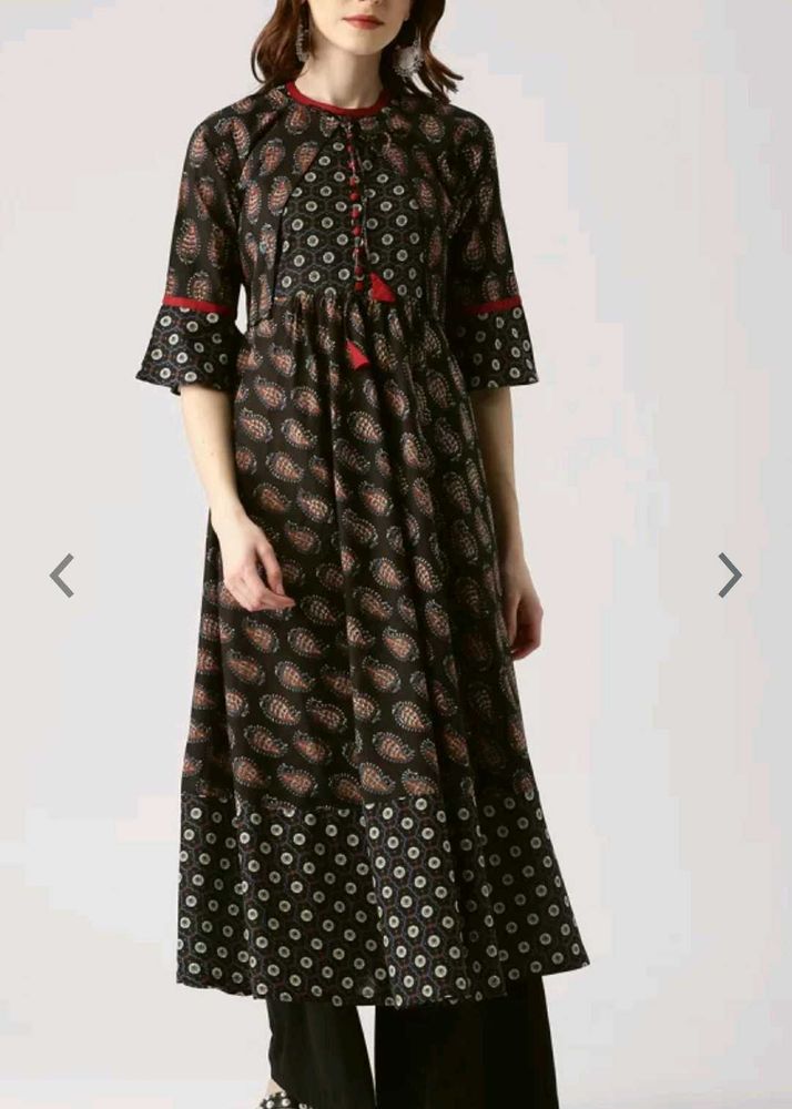 Paisley Printed Kurta With Ethnic Jacket