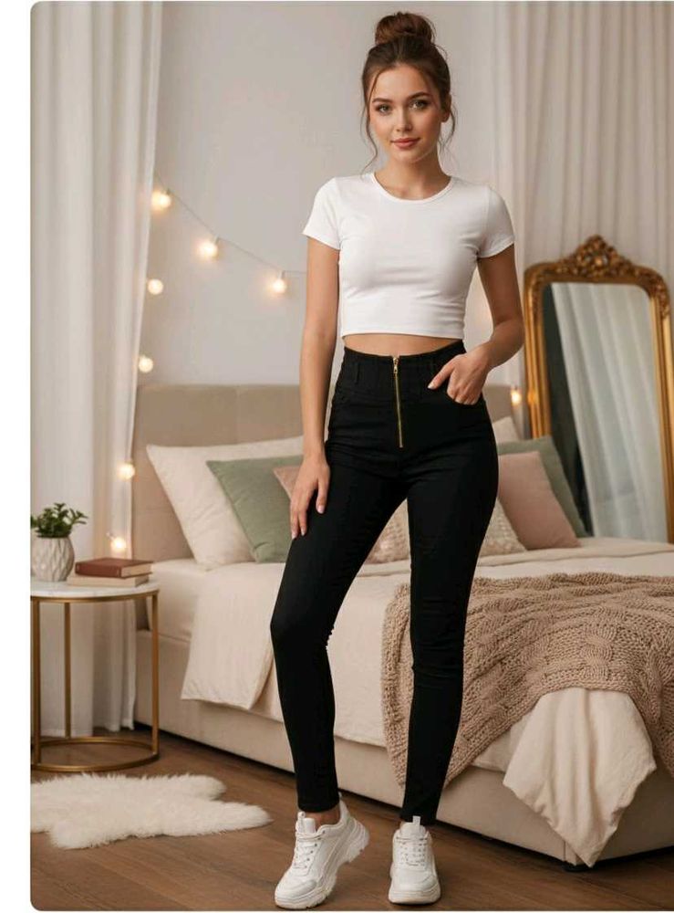 Black High-Waisted Skinny Jeans