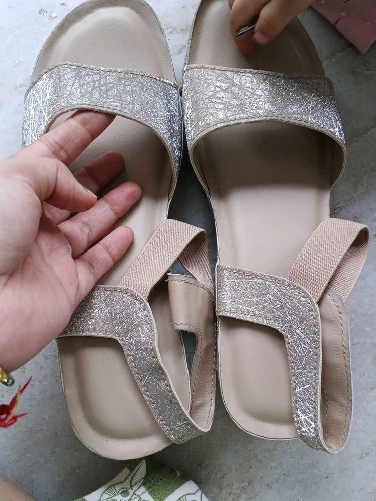✨️✨️shimmery sandals 👡