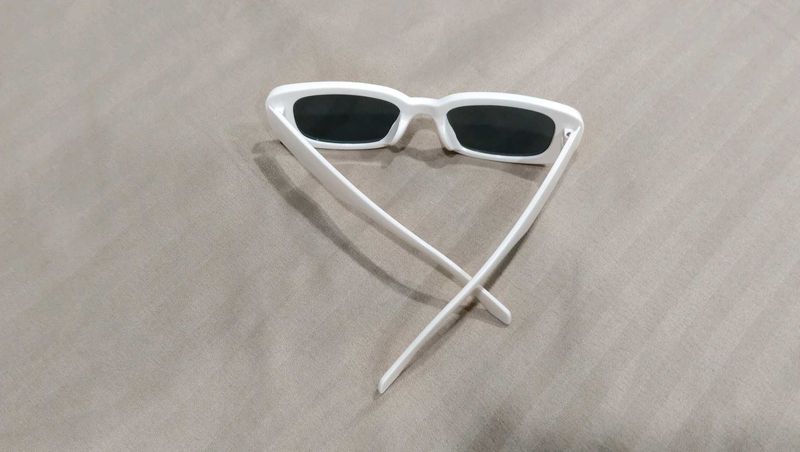 Retro White Frame Sunglasses
